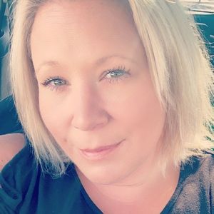 Meet your Posher, Candice